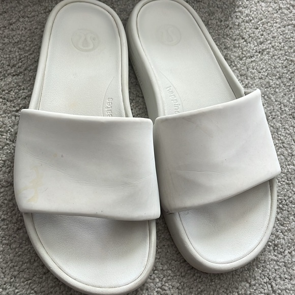 Lululemon restfeel women’s slide sandals - Picture 4 of 7